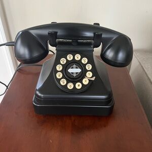 CROSLEY Model CR-62 Retro Corded Land Line Telephone Push Button